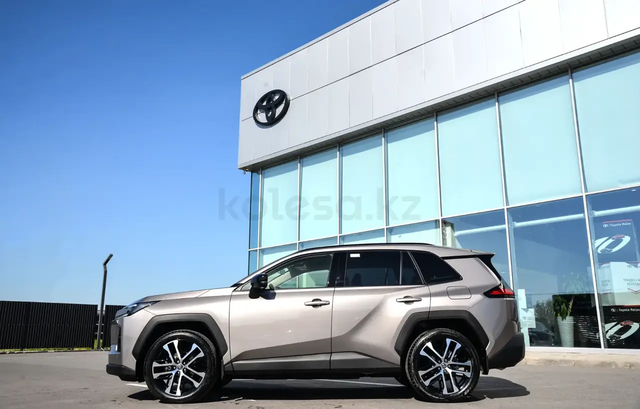 Toyota RAV 4 2026 — фото 1 из 5