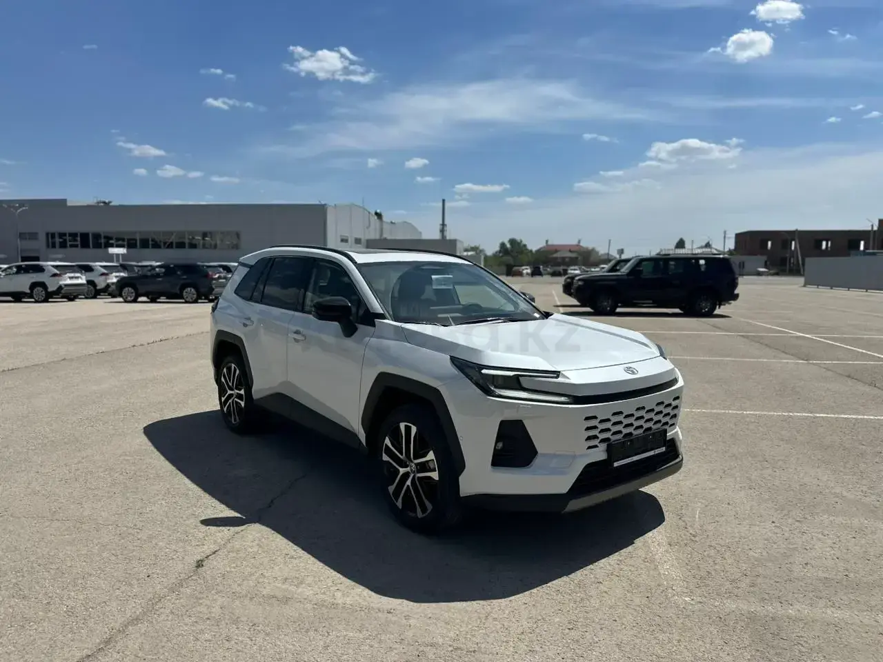 Toyota RAV 4 2026 — фото 1 из 5