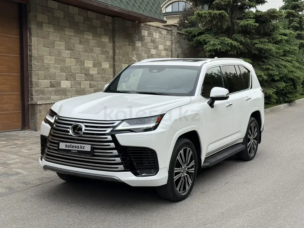 Lexus LX 600 2025 — фото 1 из 5