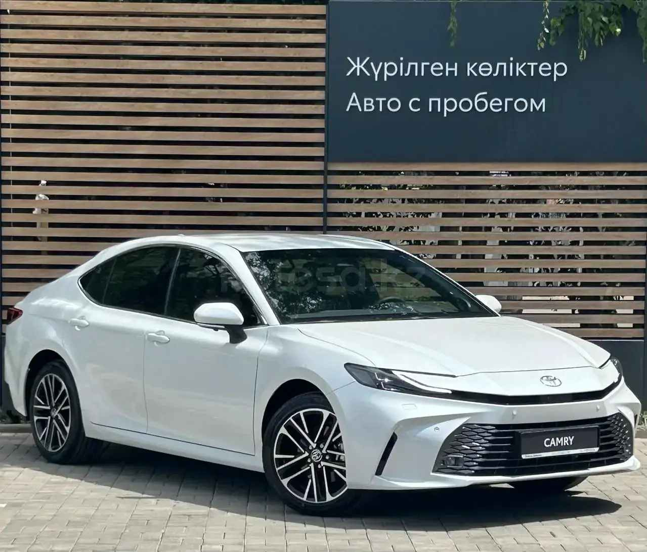 Toyota Camry 2025 — фото 1 из 5