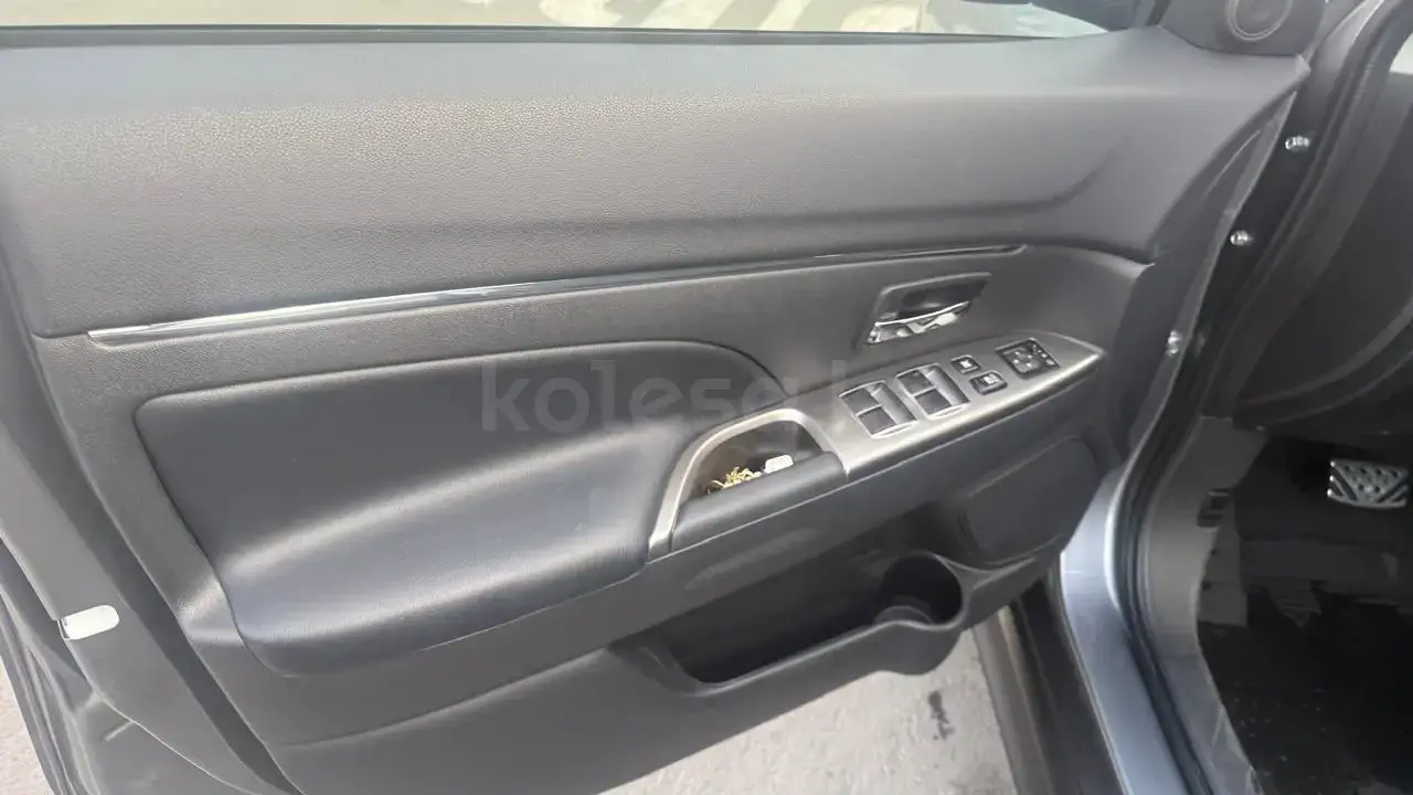 Mitsubishi ASX 2025 — фото 1 из 5