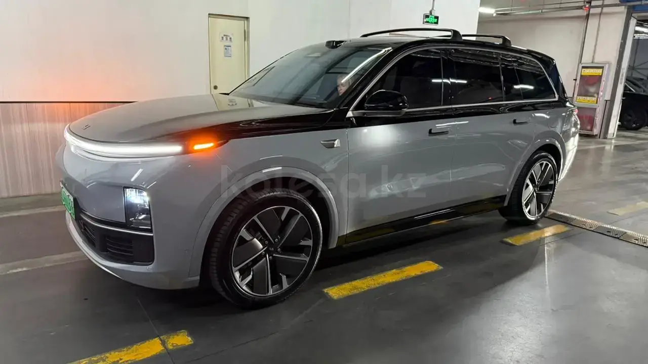 Li Auto L9 2025 — фото 1 из 5