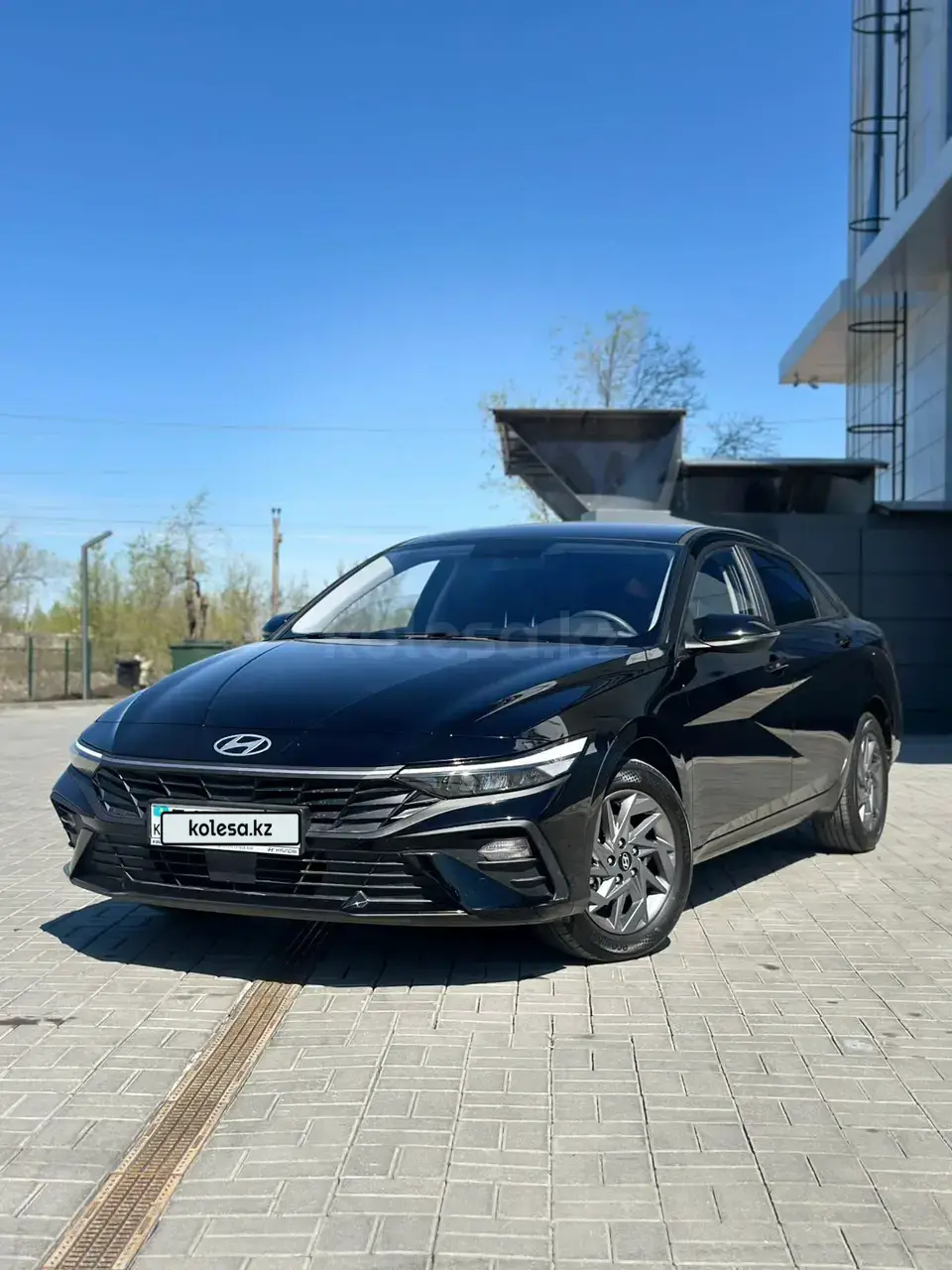 Hyundai Elantra 2025 — фото 1 из 5