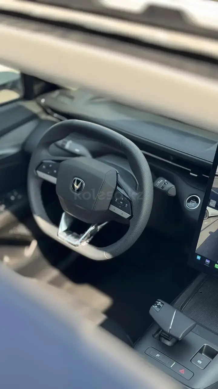 Changan Eado 2025 — фото 1 из 5