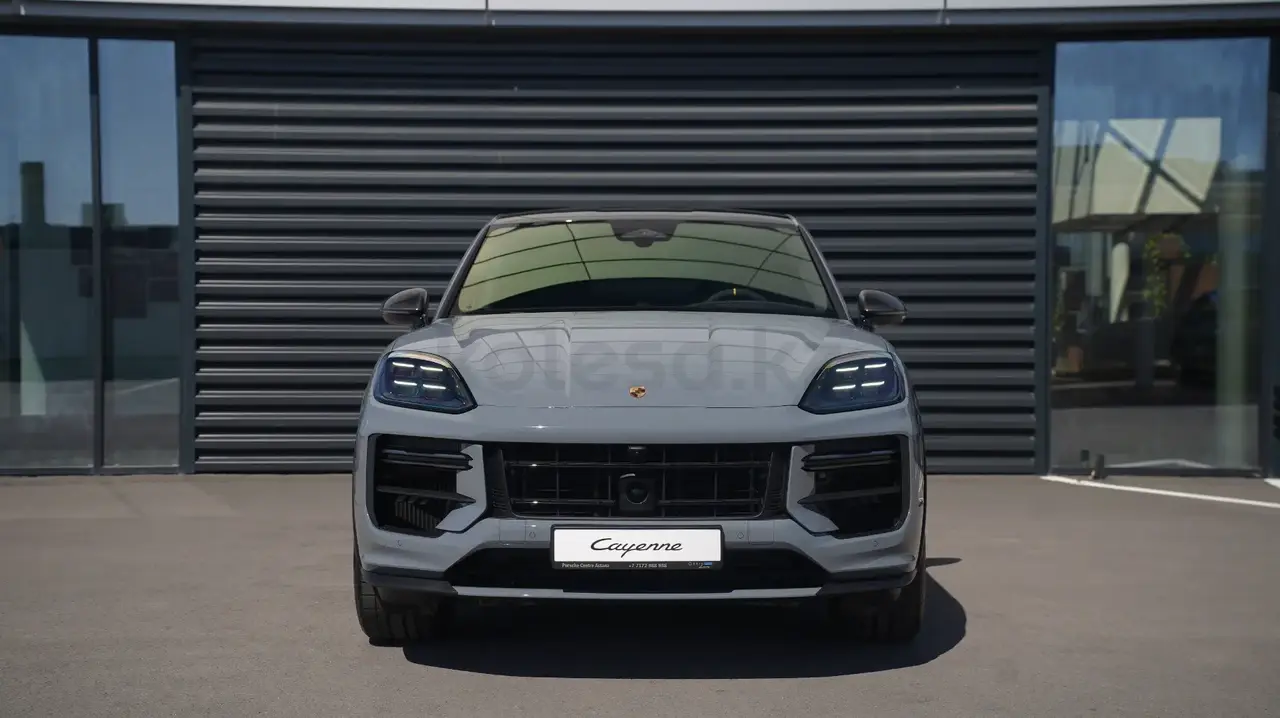 Porsche Cayenne Coupe 2026 — фото 1 из 5