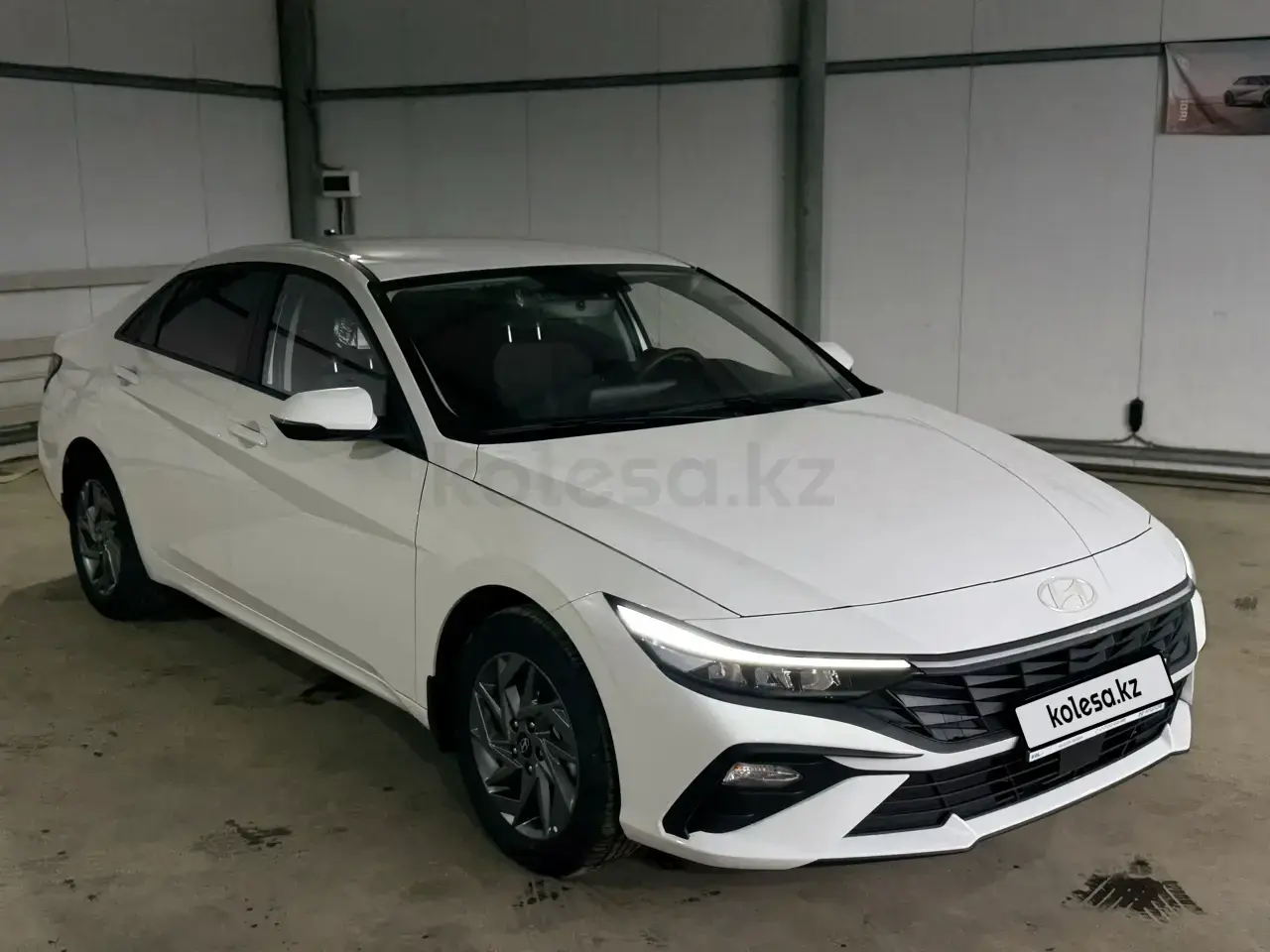 Hyundai Elantra 2025 — фото 1 из 5