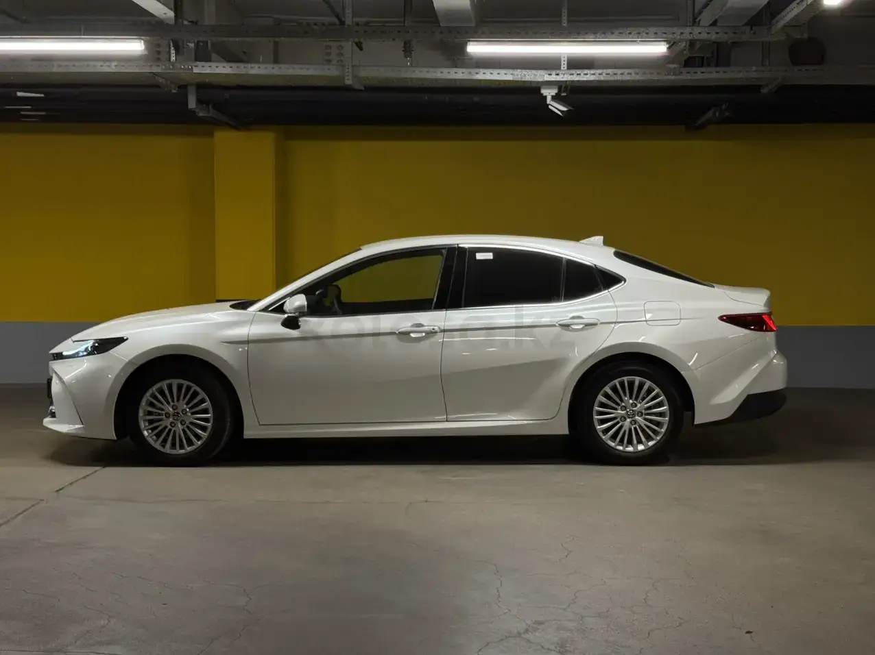 Toyota Camry 2026 — фото 1 из 5