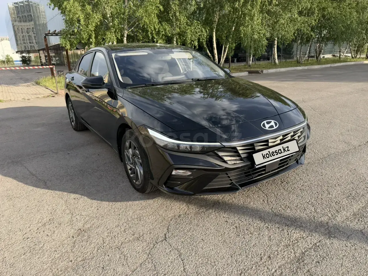 Hyundai Elantra 2025 — фото 1 из 5