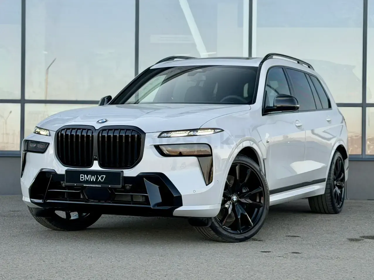 BMW X7 2025 — фото 1 из 5