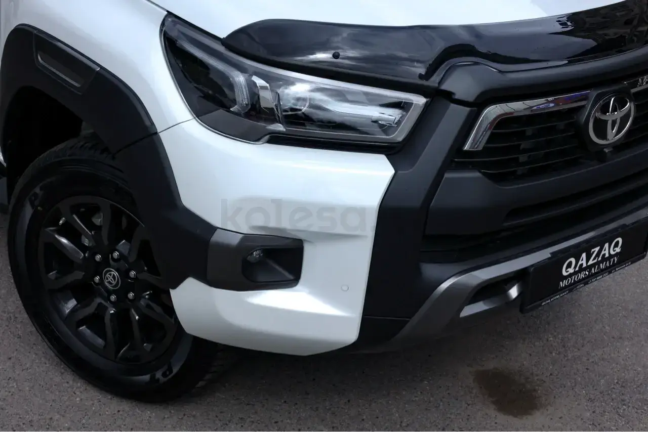 Toyota Hilux 2026 — фото 1 из 5