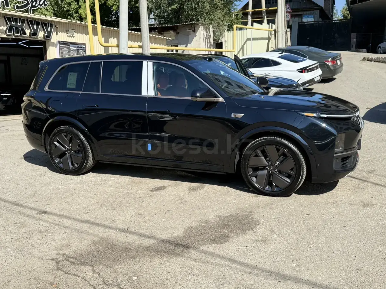 Li Auto L9 2025 — фото 1 из 5