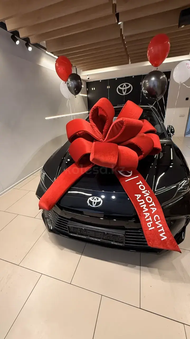 Toyota Camry 2025 — фото 1 из 5