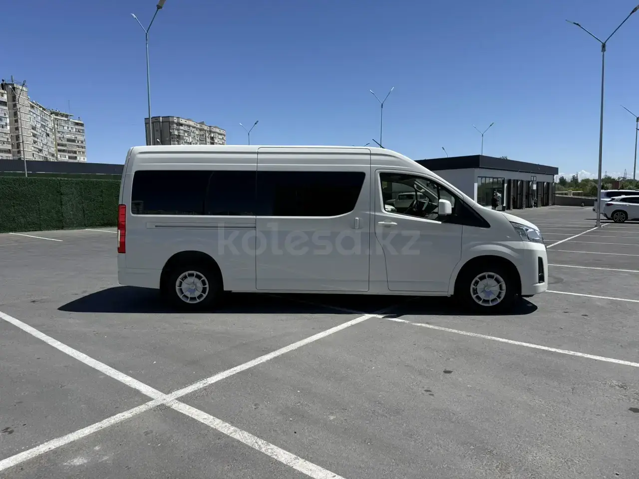 Toyota HiAce 2025 — фото 1 из 5
