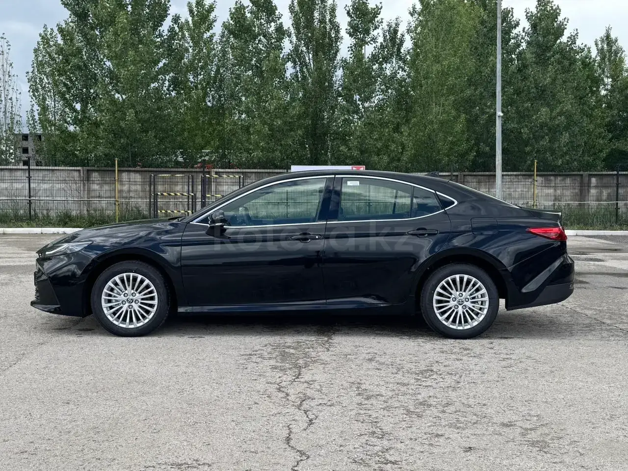 Toyota Camry 2026 — фото 1 из 5