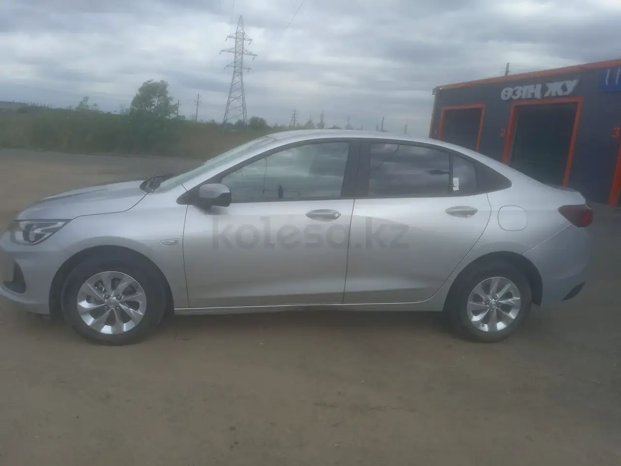 Chevrolet Onix 2025 — фото 1 из 5
