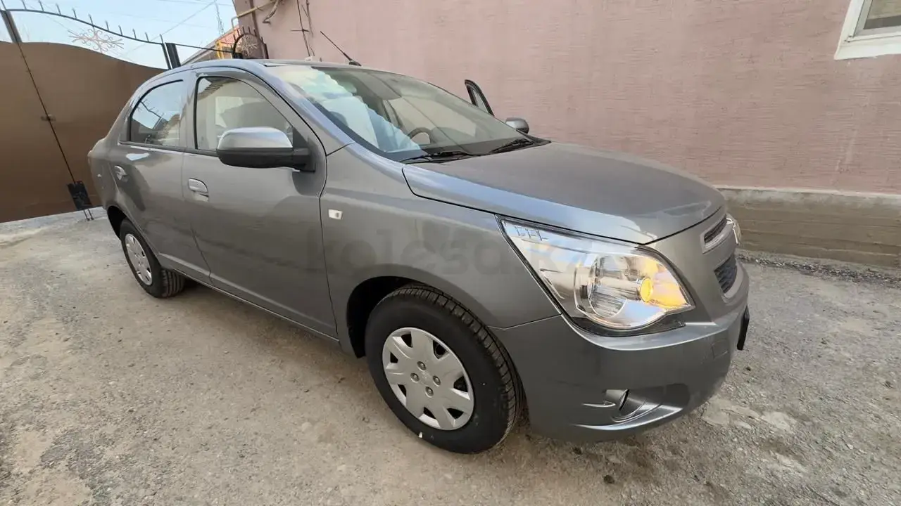 Chevrolet Cobalt 2025 — фото 1 из 5