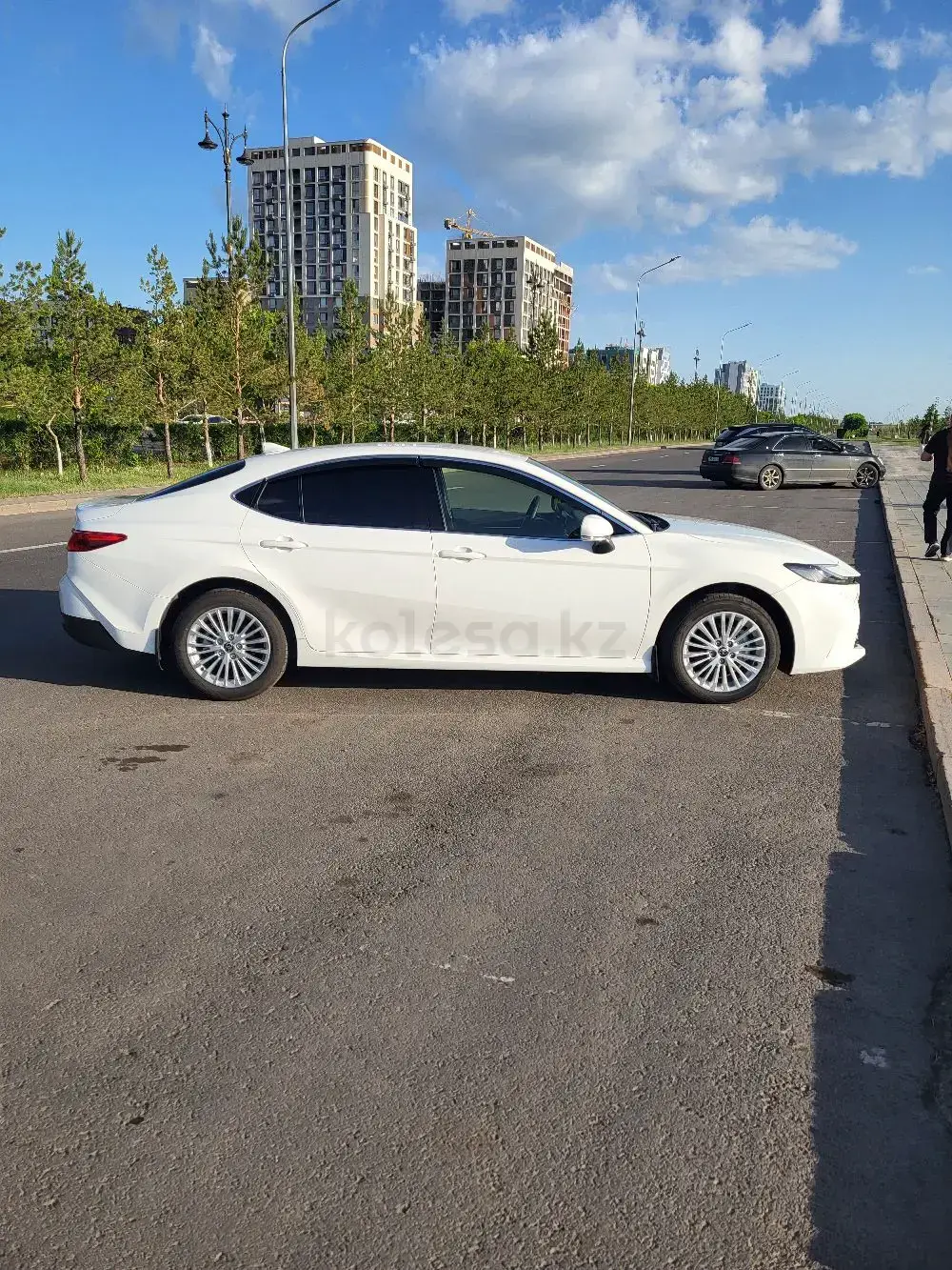 Toyota Camry 2025 — фото 1 из 5