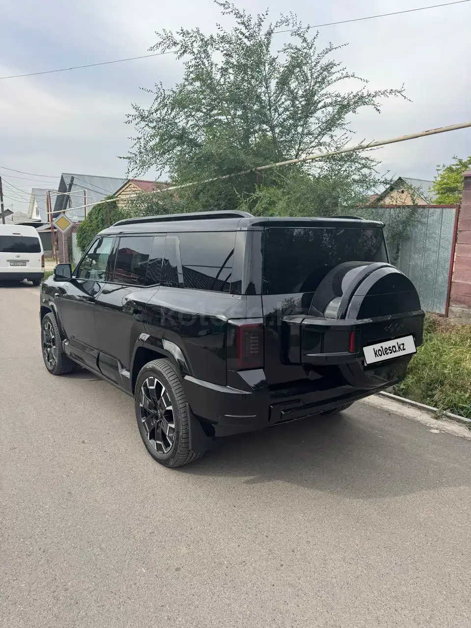 BYD FangChengBao Leopard 8 2025 — фото 1 из 5