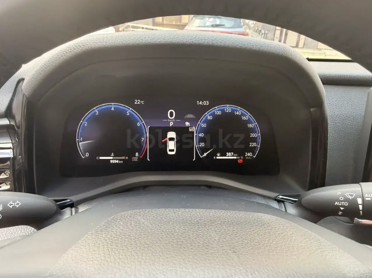 Toyota Camry 2025 — фото 1 из 5