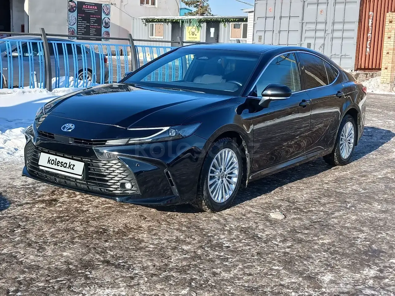 Toyota Camry 2025 — фото 1 из 5