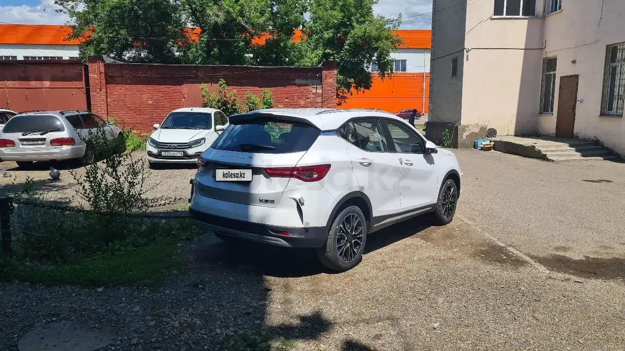 Jetour X50 2025 — фото 1 из 3