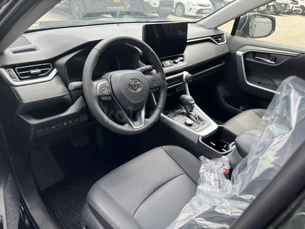 Toyota RAV 4 2025 — фото 1 из 5