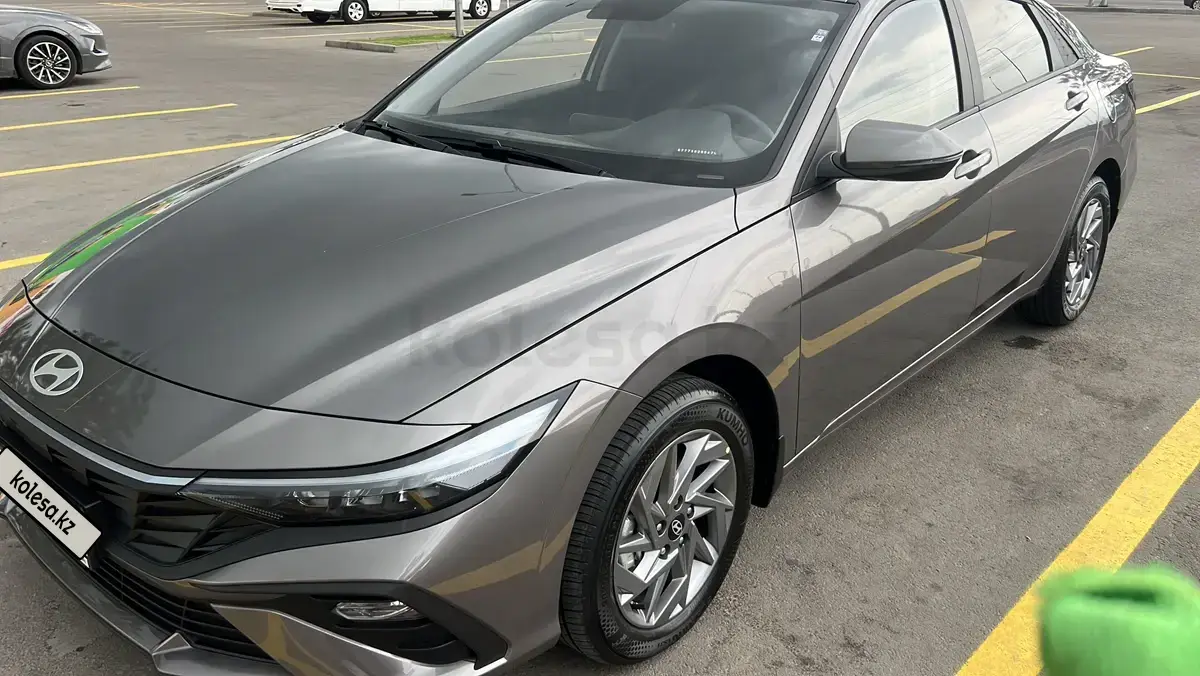 Hyundai Elantra 2026 — фото 1 из 5