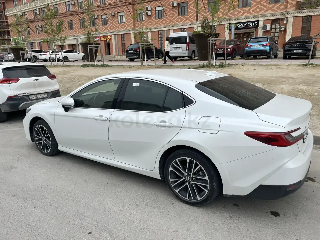 Toyota Camry 2025 — фото 1 из 5