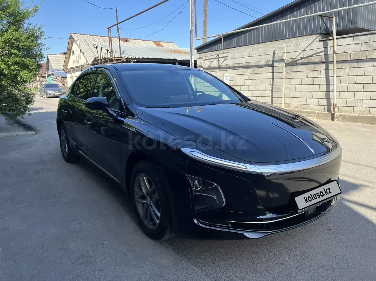 Hongqi E-QM5 2025 — фото 1 из 5