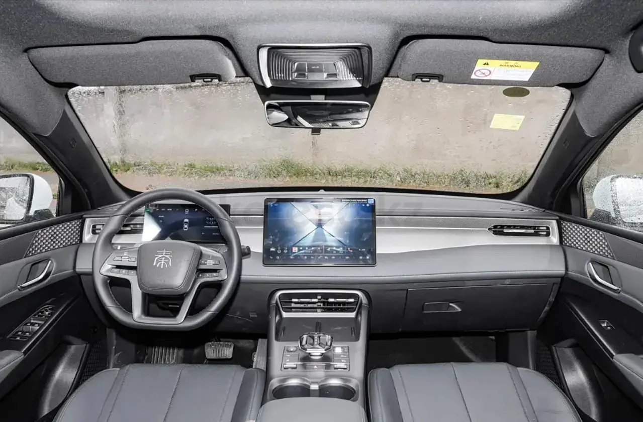 BYD Qin 2025 — фото 1 из 4