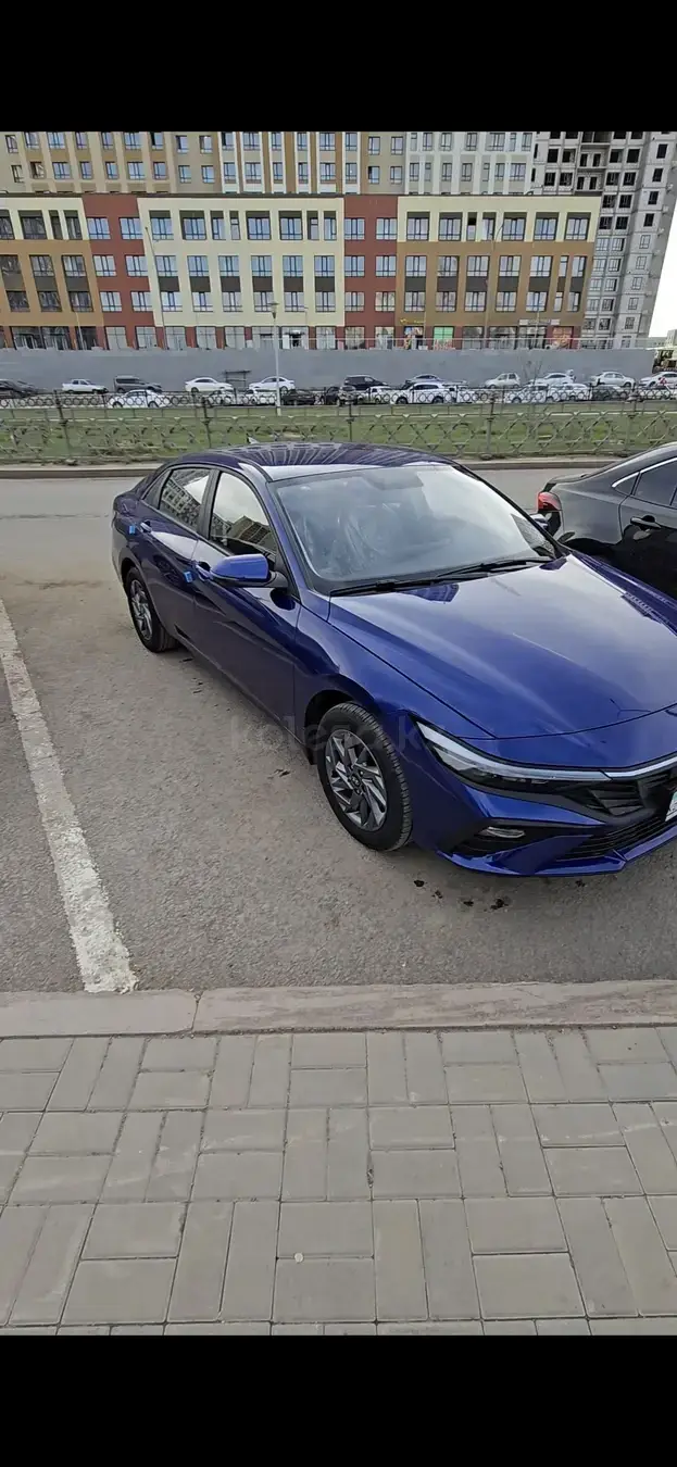 Hyundai Elantra 2025 — фото 1 из 5