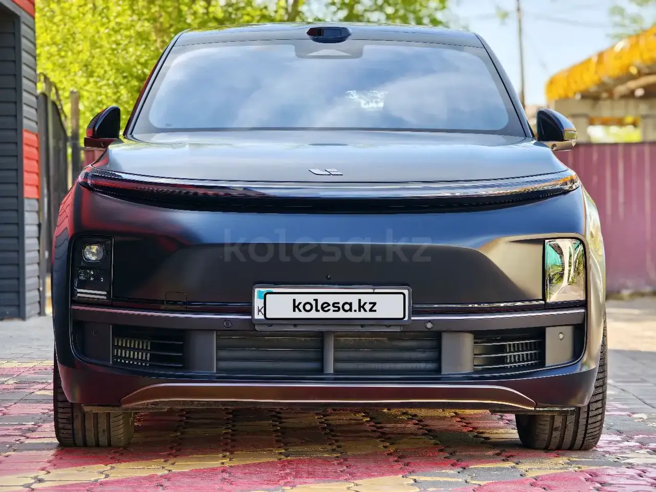 Li Auto L9 2025 — фото 1 из 5