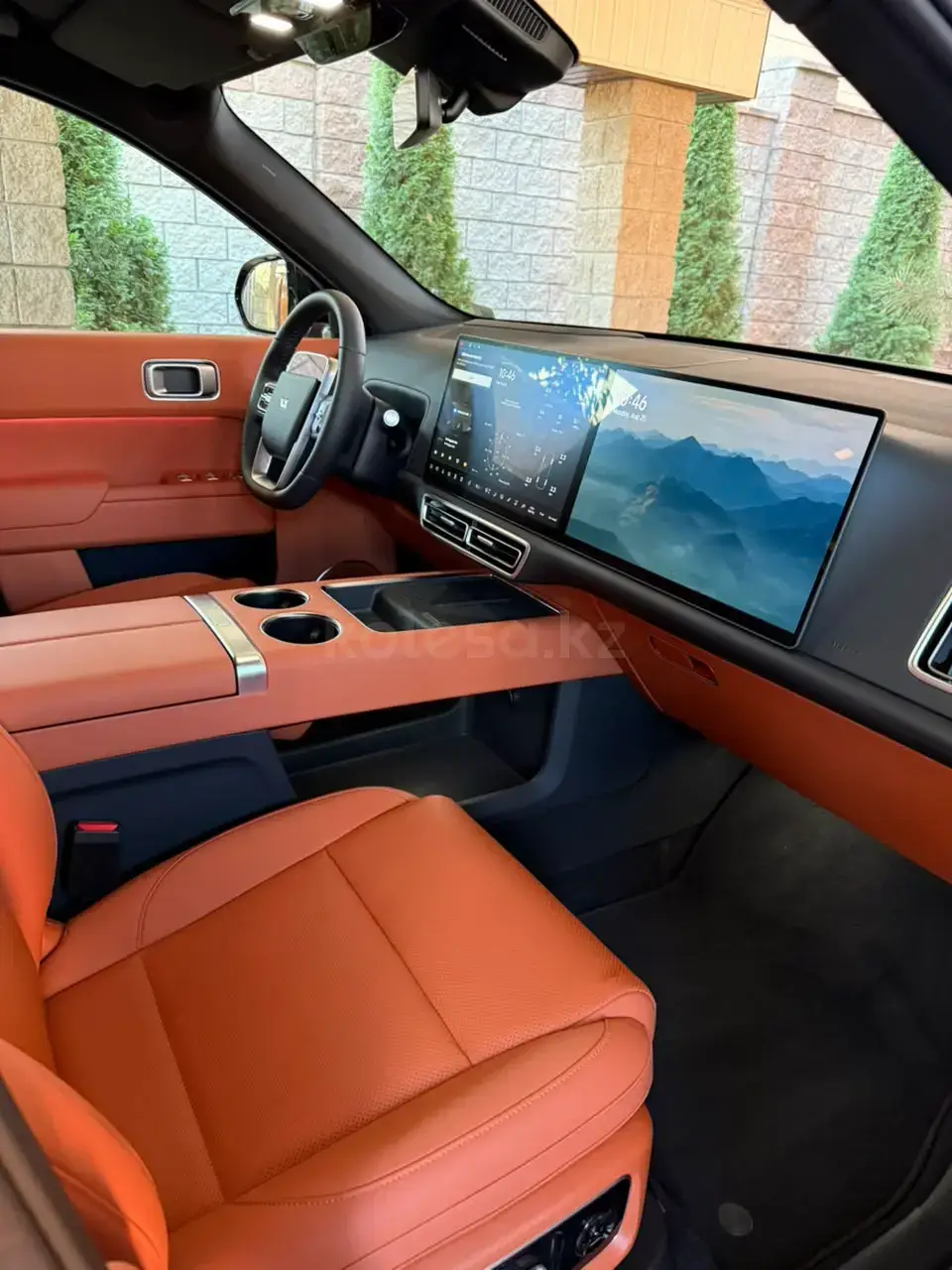 Li Auto L9 2025 — фото 1 из 5