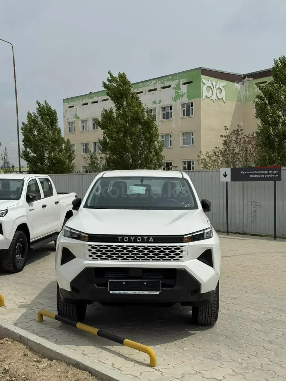 Toyota Hilux 2026 — фото 1 из 5