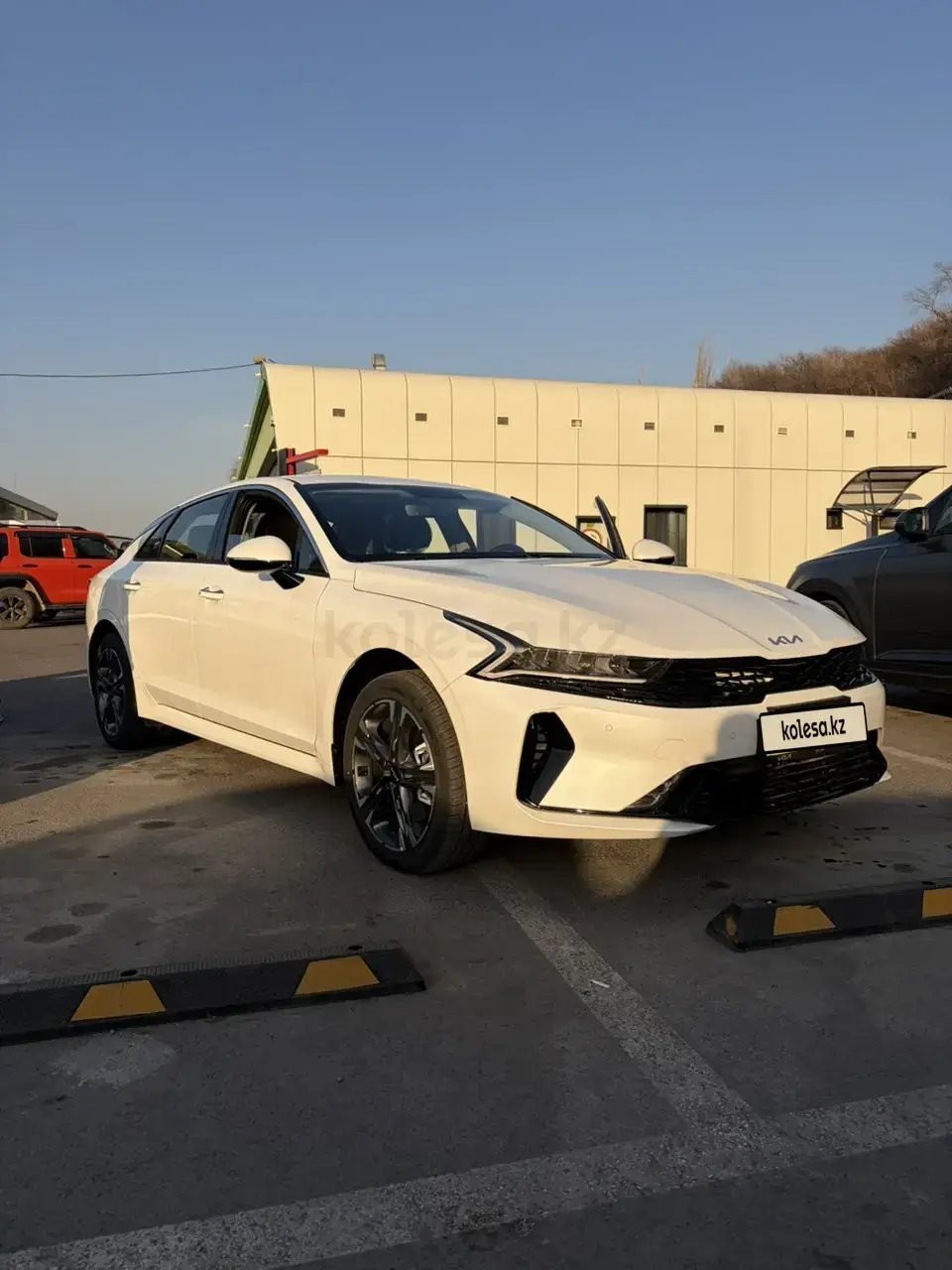 Kia K5 2025 — фото 1 из 5