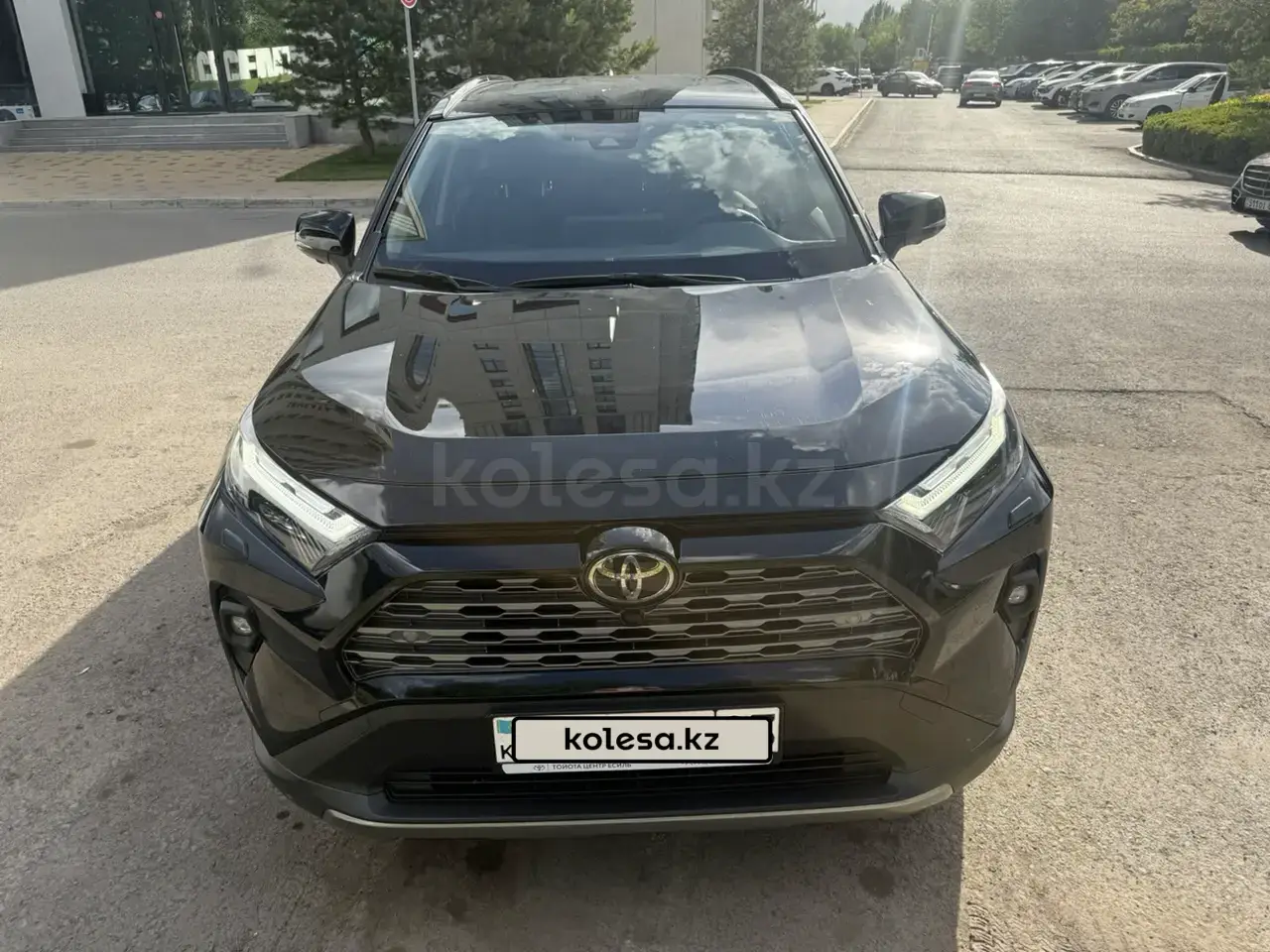 Toyota RAV 4 2025 — фото 1 из 5