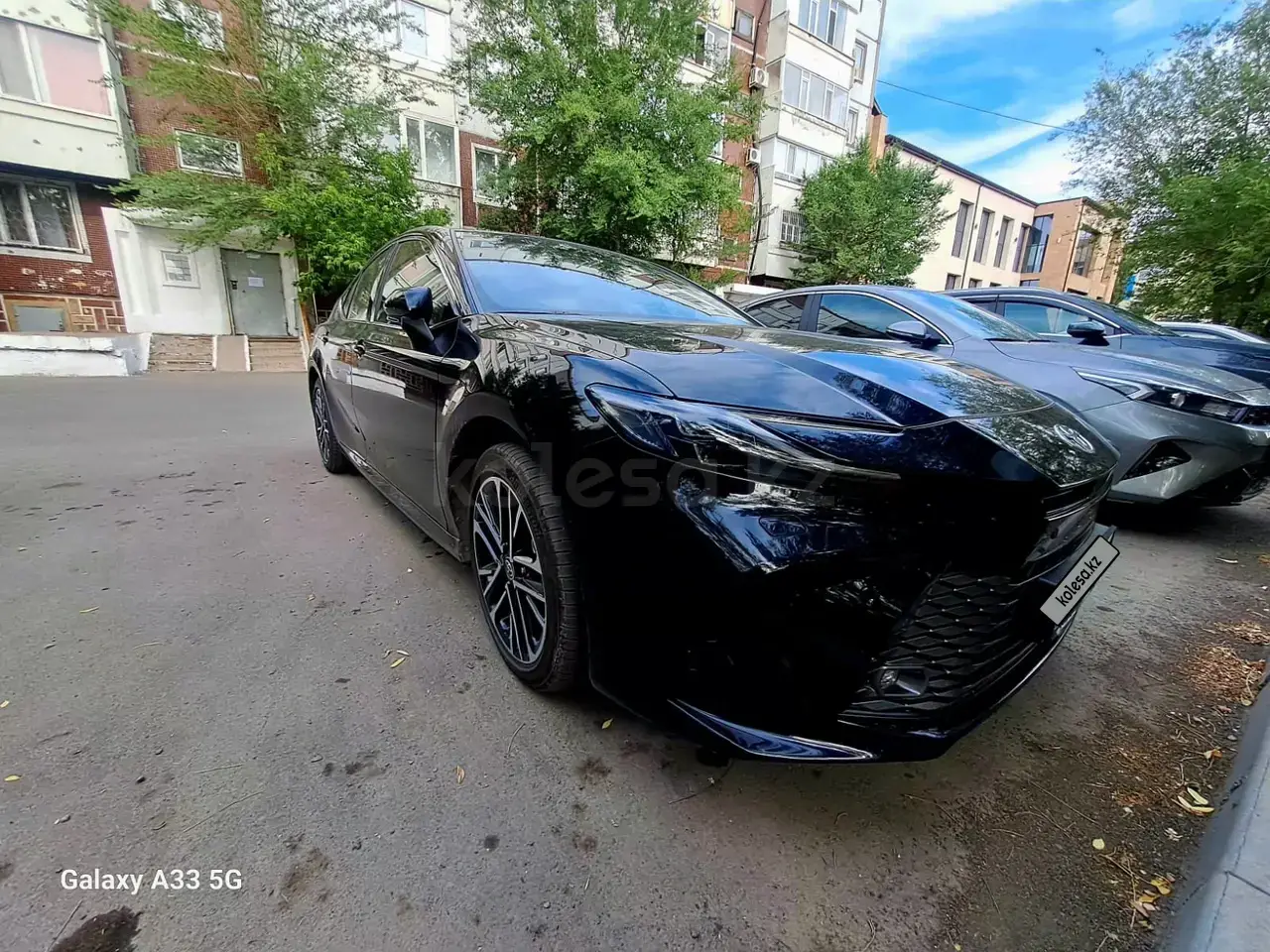 Toyota Camry 2025 — фото 1 из 5
