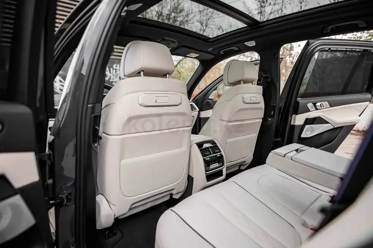 BMW X5 2026 — фото 1 из 5