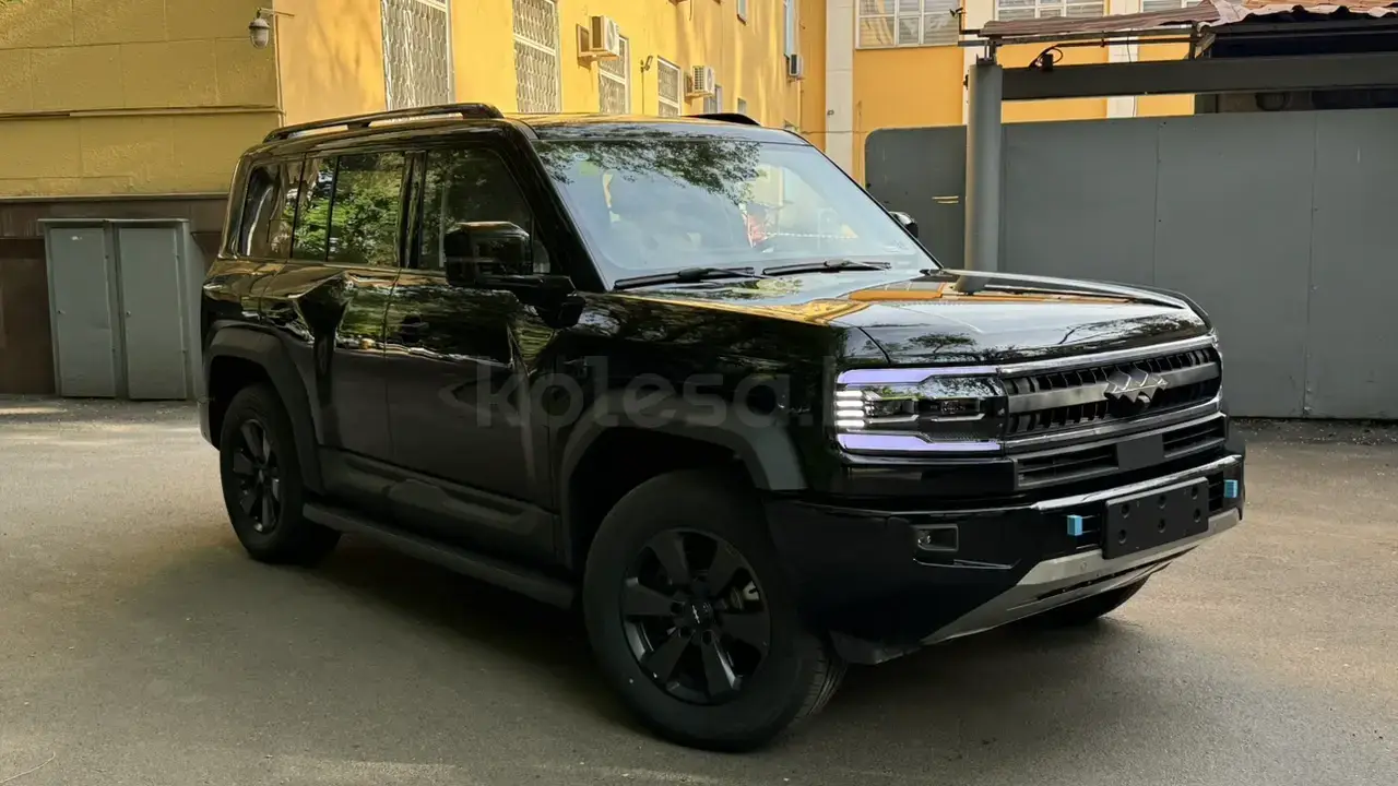 BYD FangChengBao Leopard 5 2026 — фото 1 из 5
