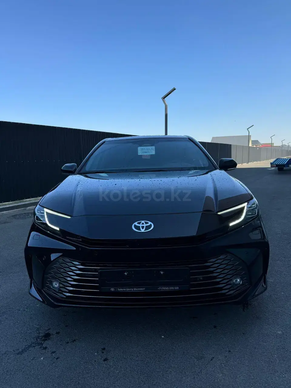 Toyota Camry 2026 — фото 1 из 4