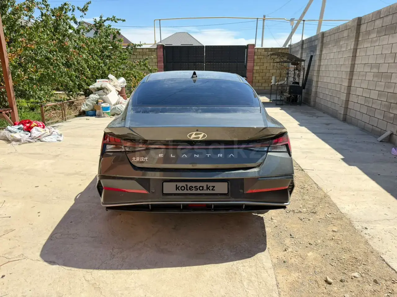 Hyundai Elantra 2025 — фото 1 из 5