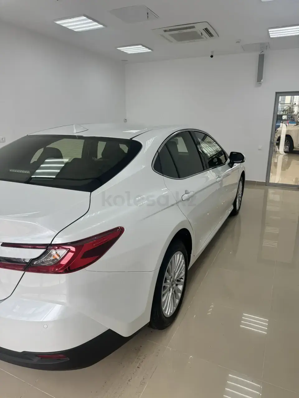 Toyota Camry 2026 — фото 1 из 5