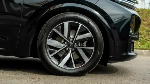 Li Auto L7, I 2024 — миниатюра 3