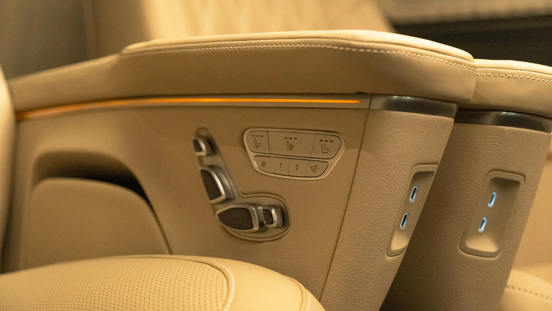 Mercedes-Benz V-Класс 300, Iii (W447) Рестайлинг 2023