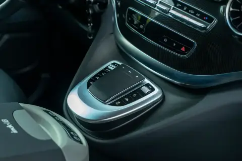 Mercedes-Benz V-Класс 250, Iii (W447) Рестайлинг 2021 — миниатюра 4