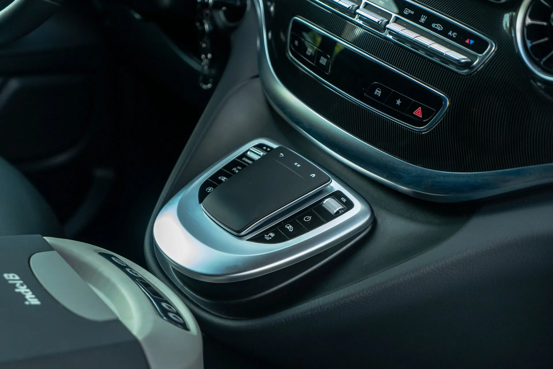 Mercedes-Benz V-Класс 250, Iii (W447) Рестайлинг 2021 фото 4