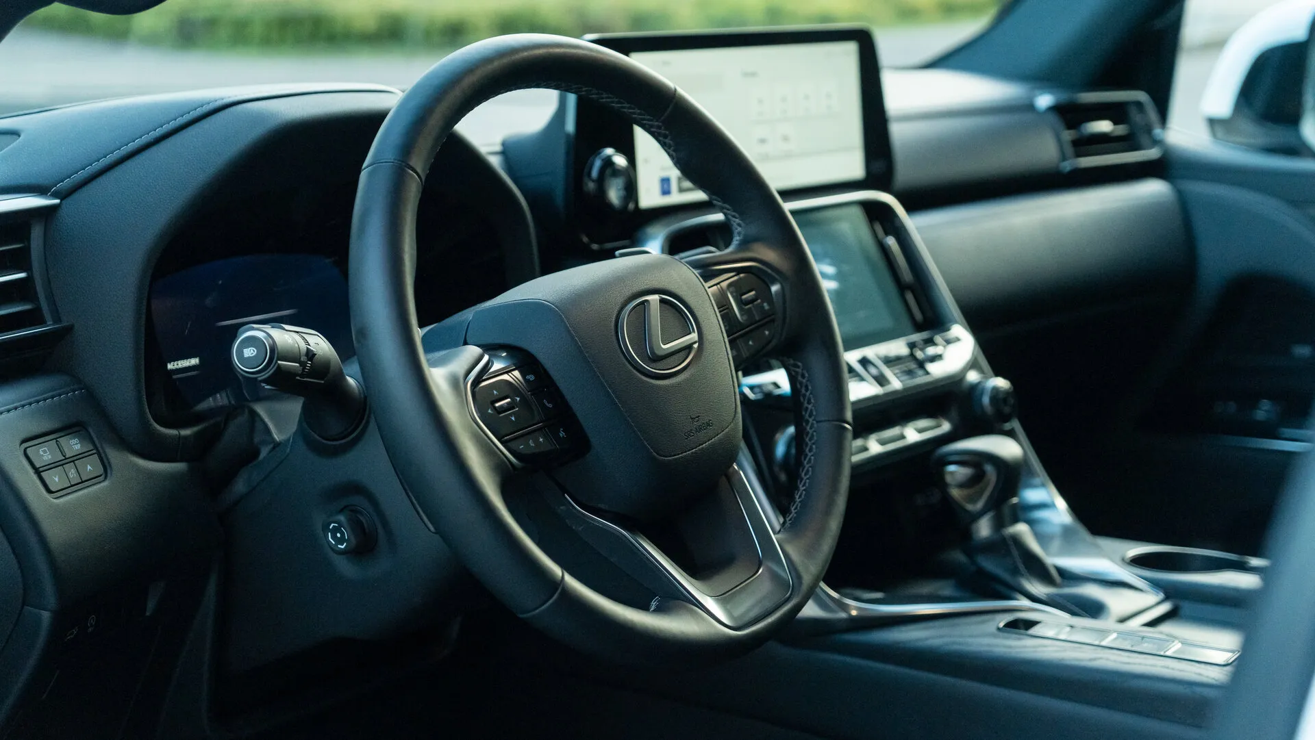 Lexus LX, Iv 2022
