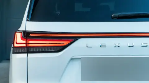 Lexus LX, Iv 2022 — миниатюра 6
