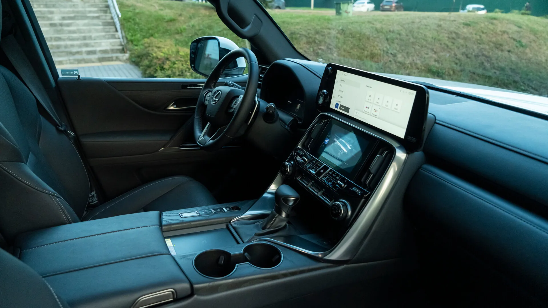 Lexus LX, Iv 2022 фото 7