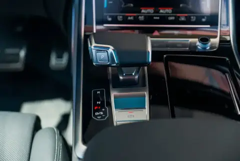 Audi Q8, I (4M) 2023 — миниатюра 3